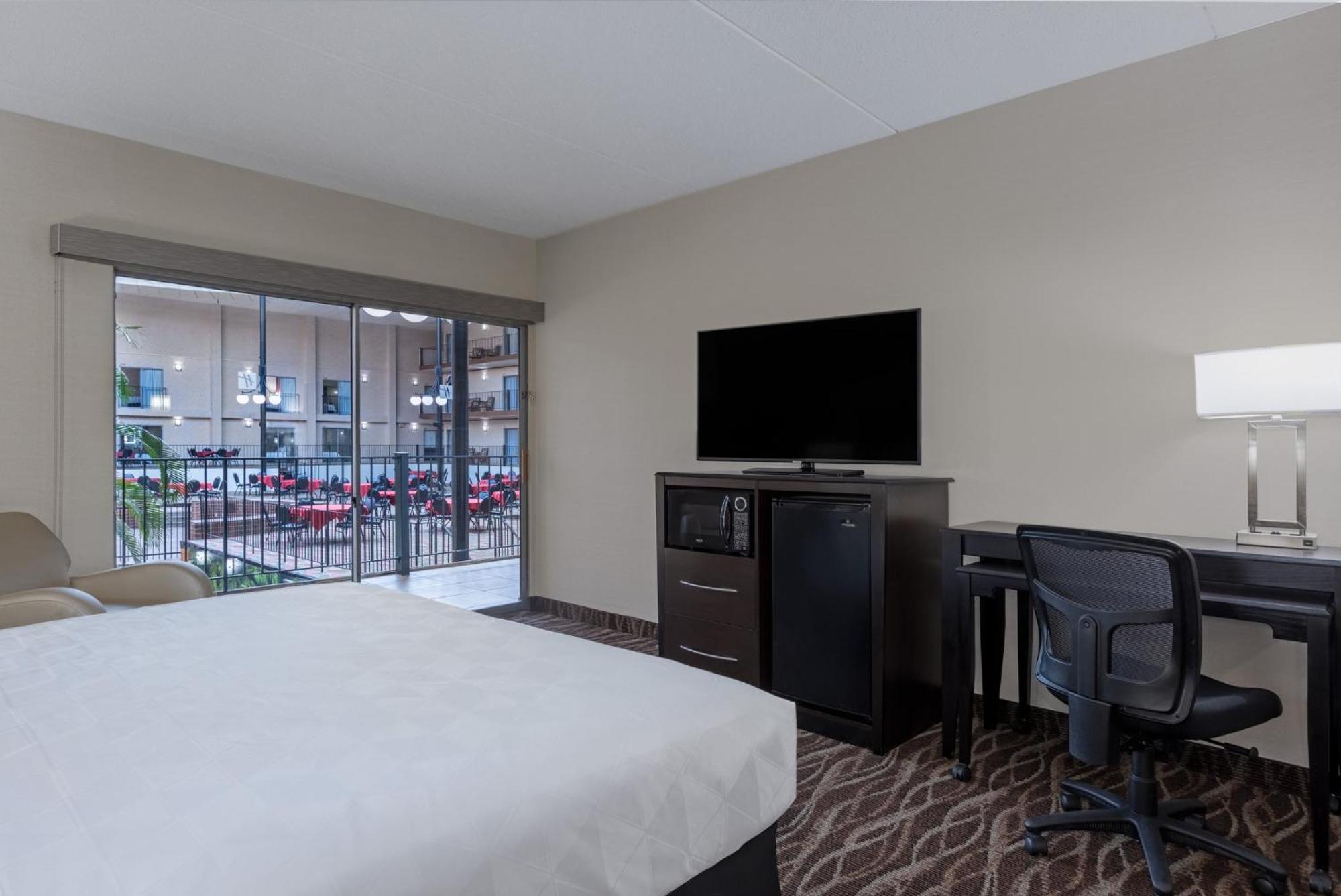 Holiday Inn Des Moines-Airport Conf Center By Ihg Kültér fotó
