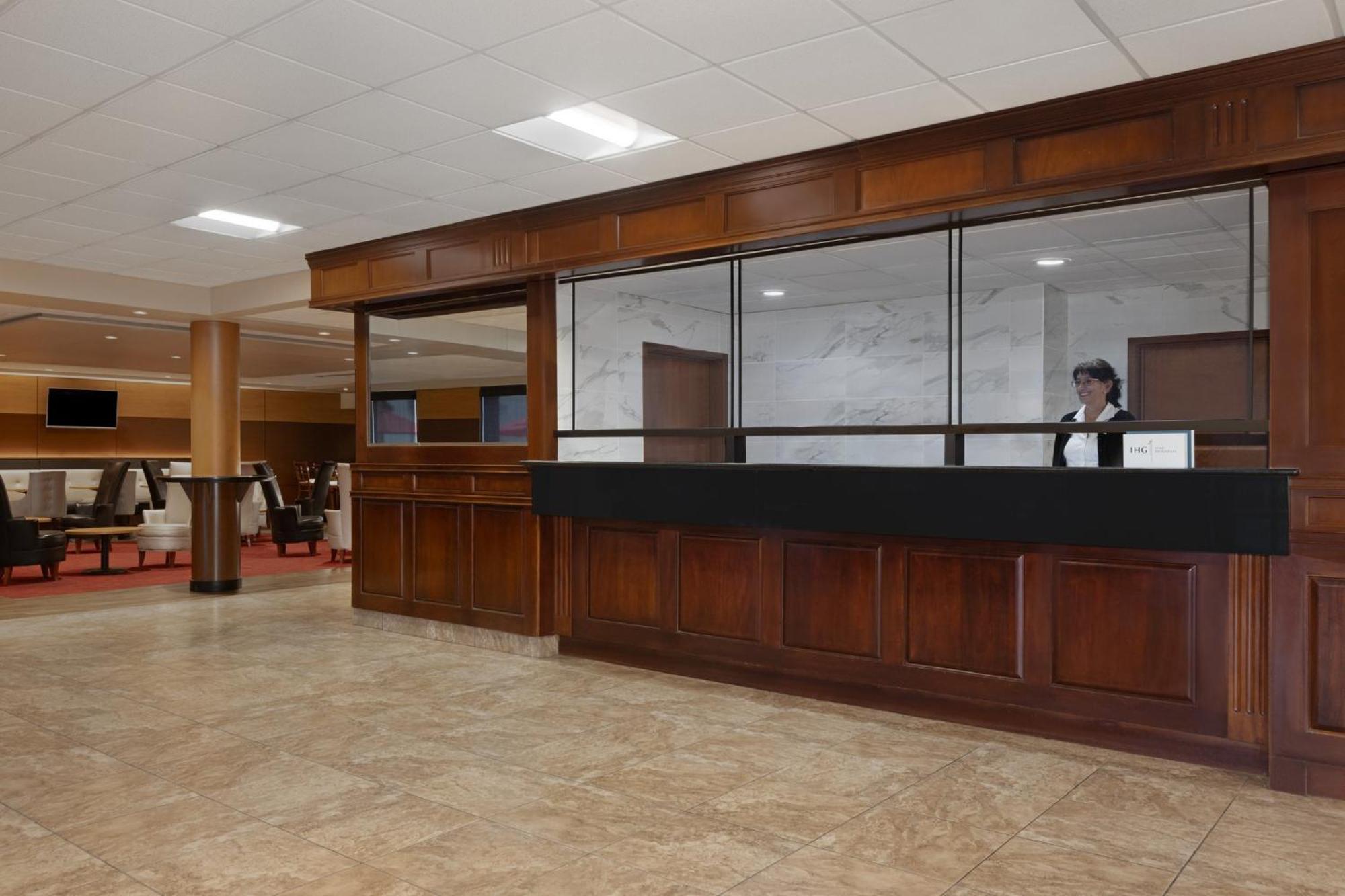 Holiday Inn Des Moines-Airport Conf Center By Ihg Kültér fotó