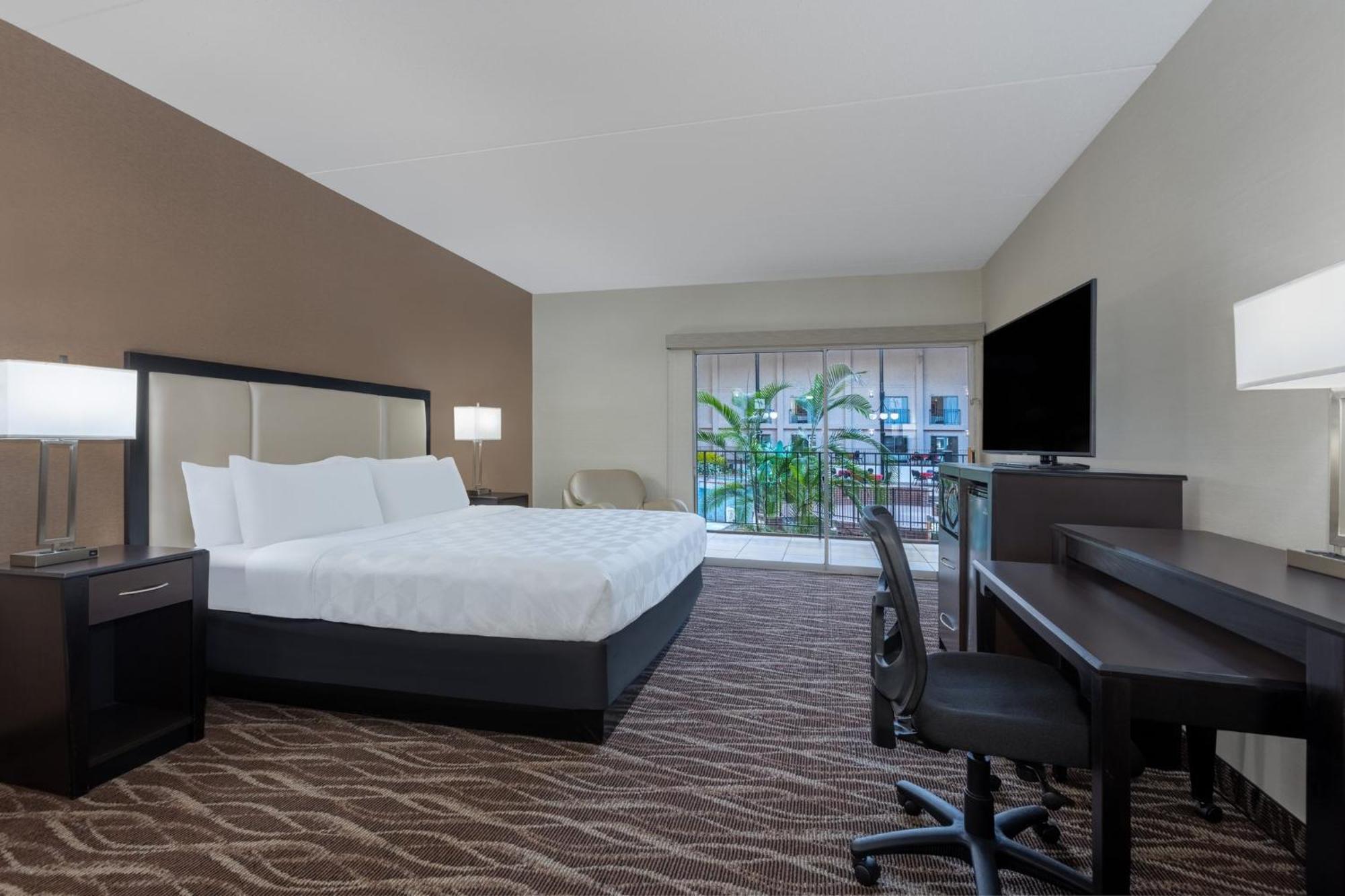 Holiday Inn Des Moines-Airport Conf Center By Ihg Kültér fotó
