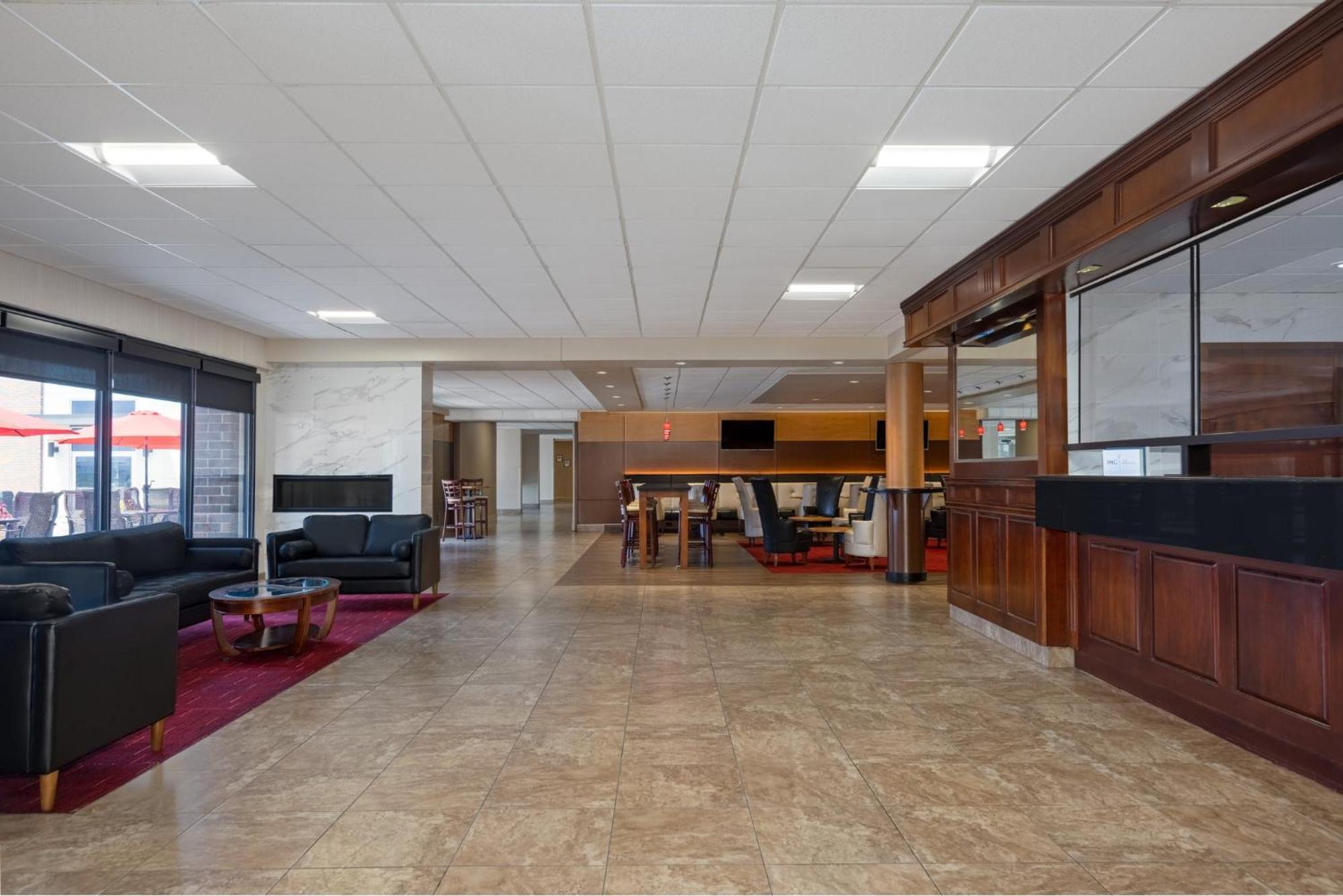 Holiday Inn Des Moines-Airport Conf Center By Ihg Kültér fotó