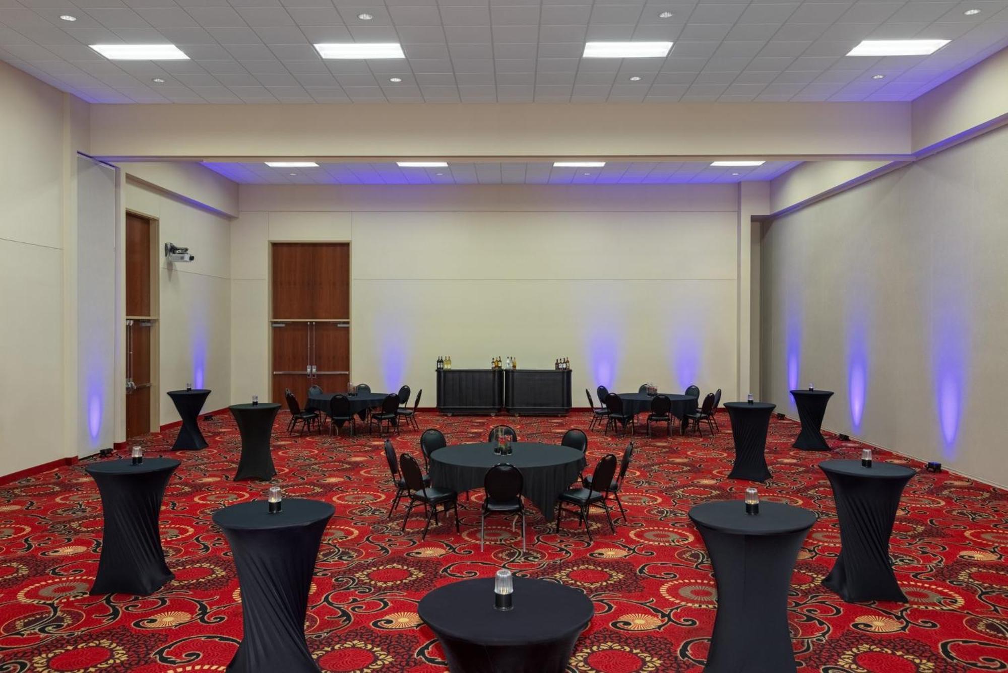Holiday Inn Des Moines-Airport Conf Center By Ihg Kültér fotó