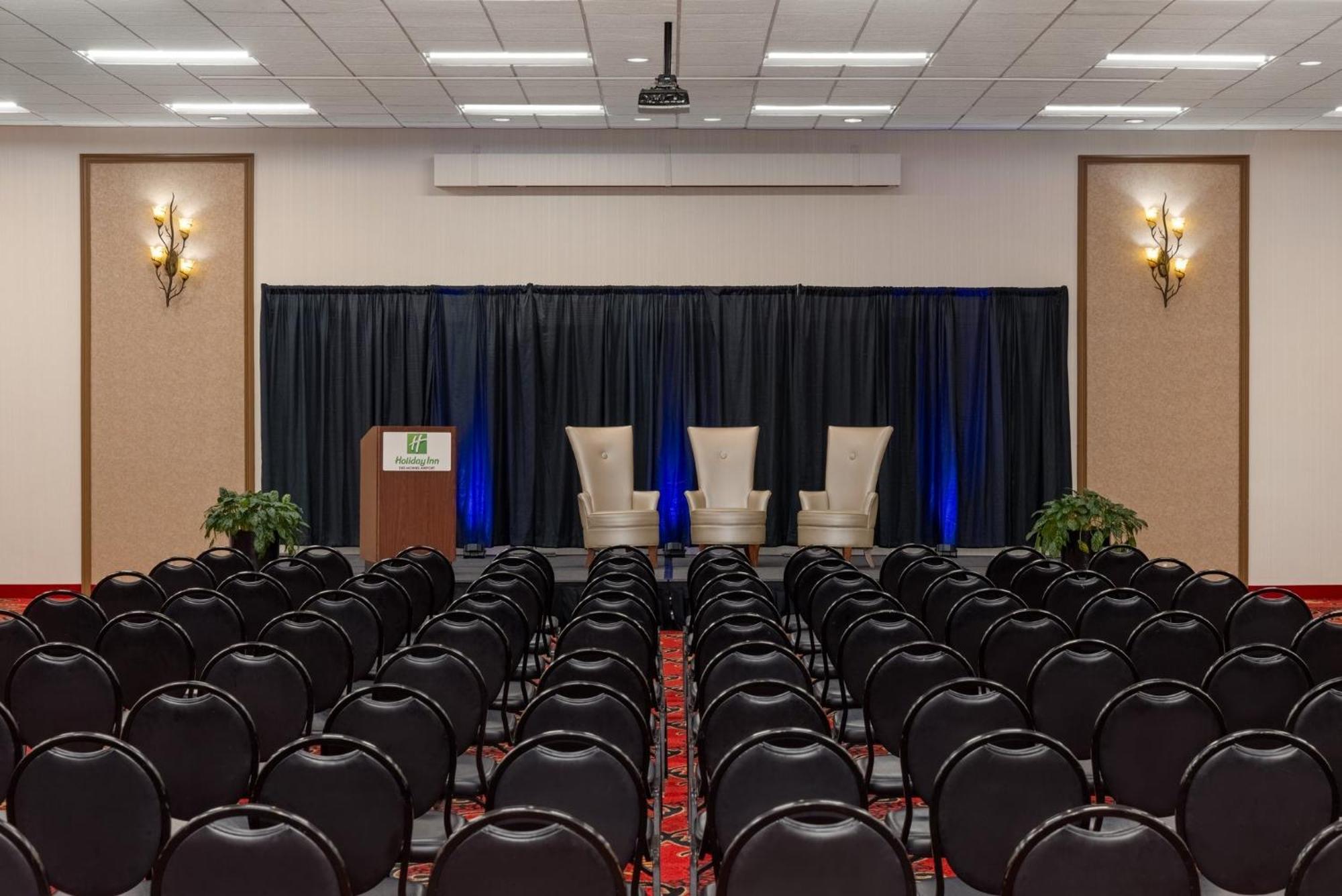 Holiday Inn Des Moines-Airport Conf Center By Ihg Kültér fotó