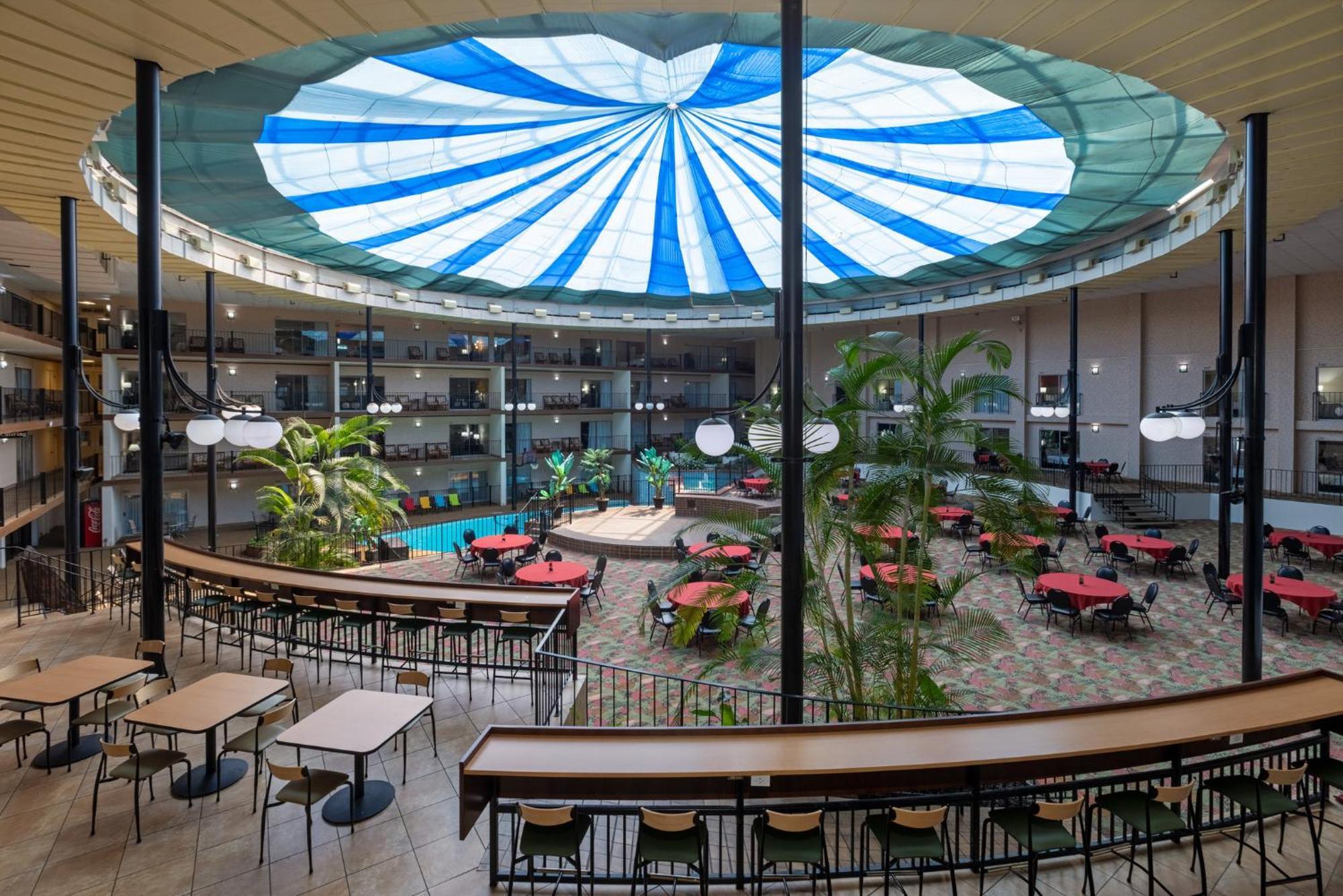 Holiday Inn Des Moines-Airport Conf Center By Ihg Kültér fotó